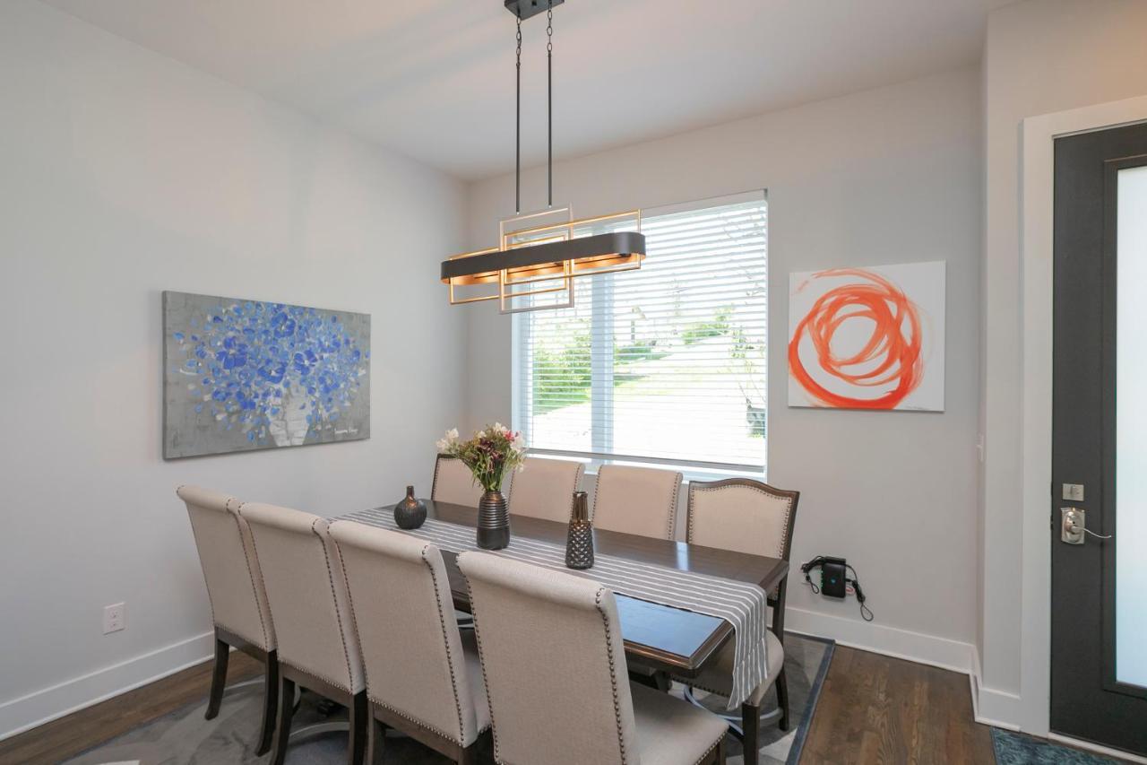 Luxury Townhome Skyline Views Mins To Dt Nashville Exterior foto