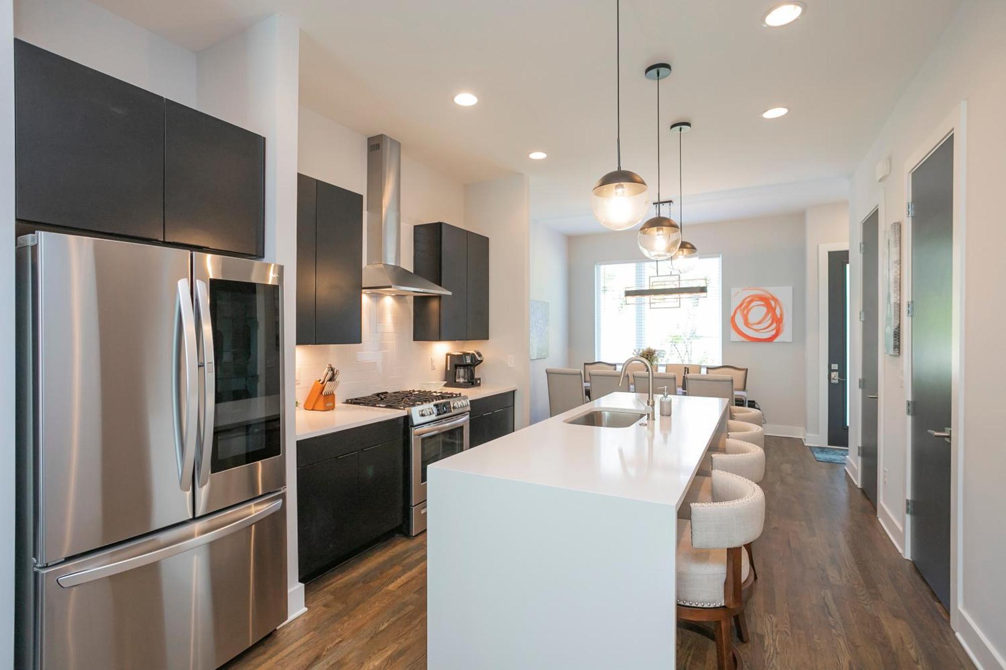 Luxury Townhome Skyline Views Mins To Dt Nashville Exterior foto