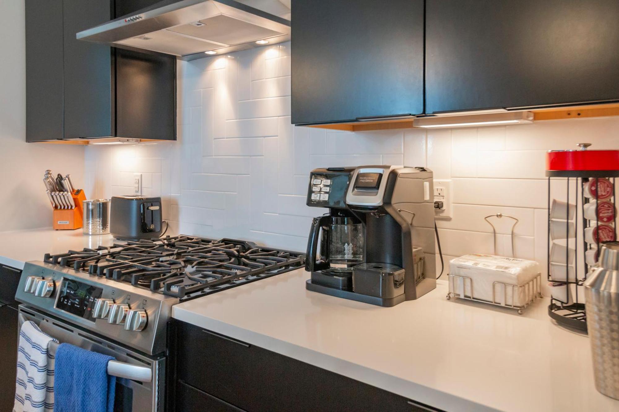 Luxury Townhome Skyline Views Mins To Dt Nashville Exterior foto
